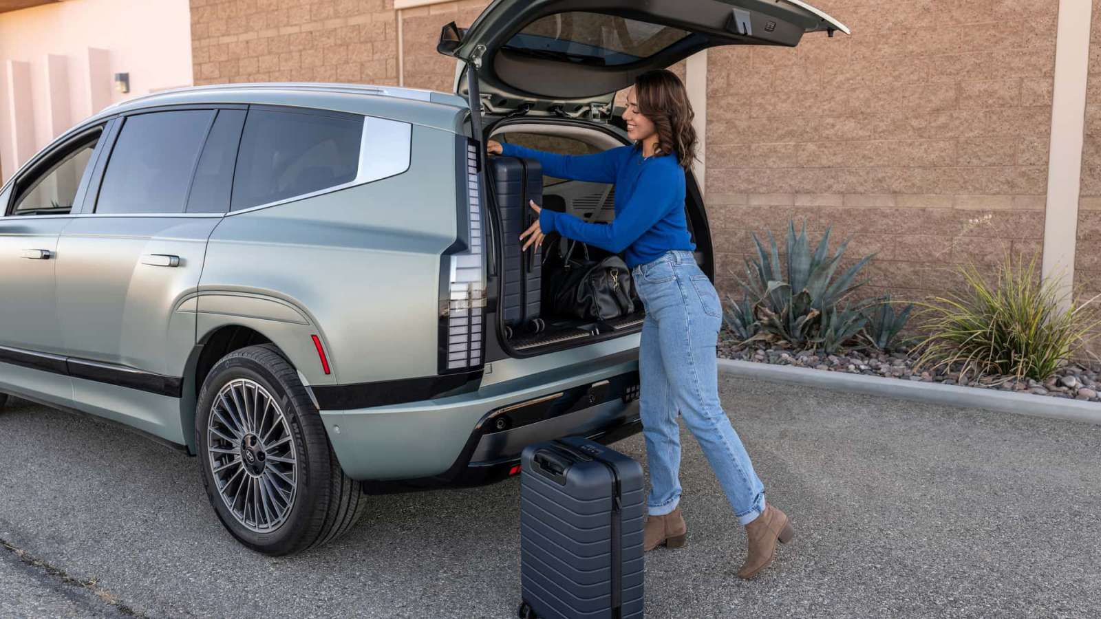 Επίσημη αποκάλυψη για το Hyundai Ioniq 9!